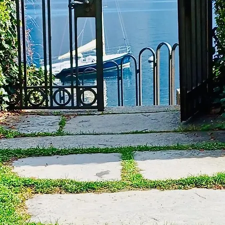 Renzo Apartment